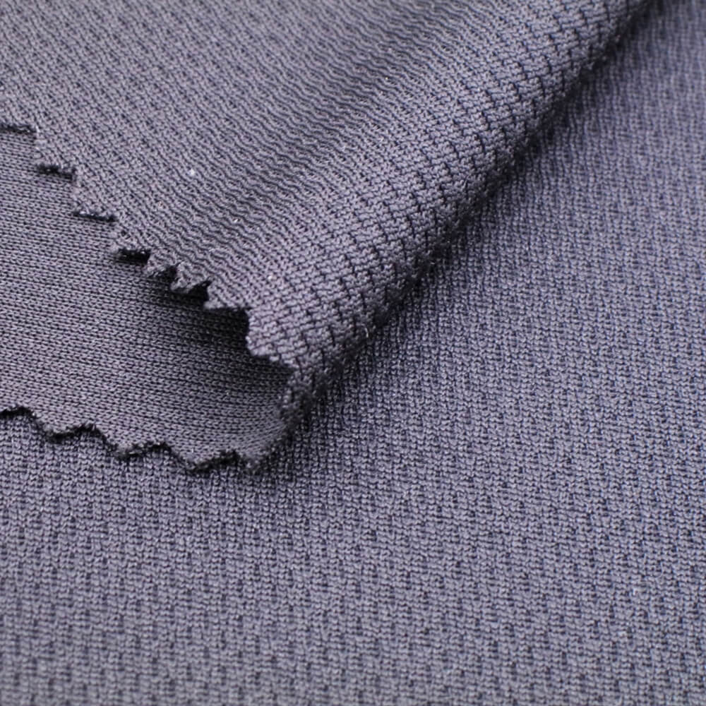 So sánh vải thun tăm lạnh, mè lỗ kim và cá sấu CVC